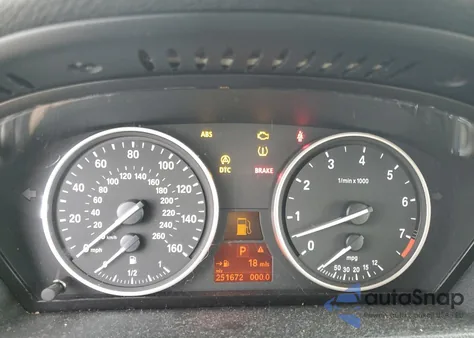 2009 BMW X5 xDrive30I z USA, uszkodzony, nr VIN 5UXFE43529L267628